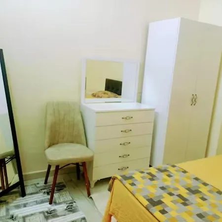 Old Town Grand Aparthotel 3*