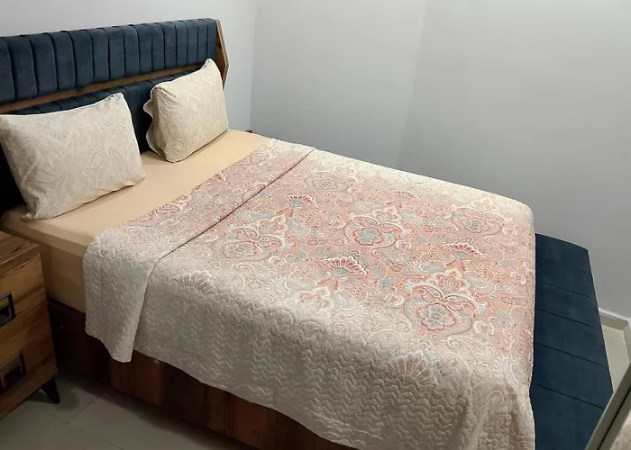 Old Town Grand מלון דירות 3*