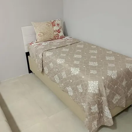 Old Town Grand شقة فندقية